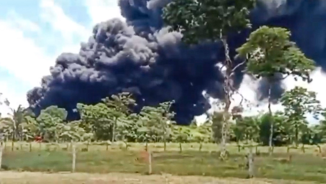 Jornada violenta en Colombia deja 5 atentados a oleoductos en zona fronteriza con Venezuela