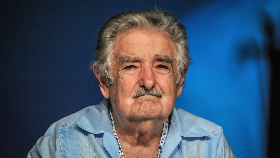 Hospitalizan a José Mujica