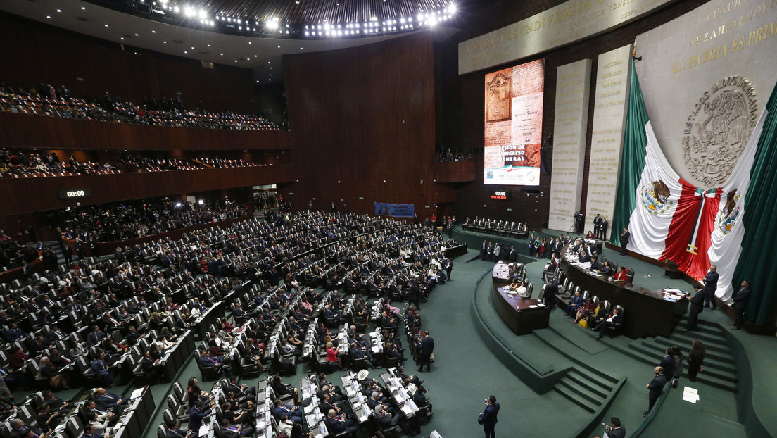 Jueces ordenan a la Cámara de Diputados de México no debatir la polémica reforma judicial