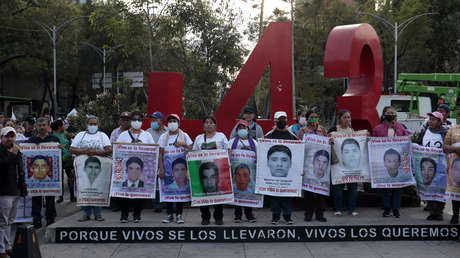 10 años de Ayotzinapa: la promesa de justicia que le queda pendiente a López Obrador