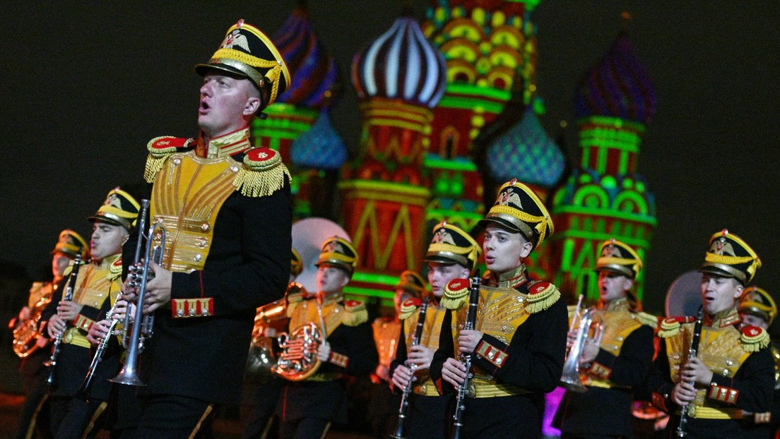 VIDEO: Así fue la clausura del festival ruso de música militar 'Spásskaya Bashnia'