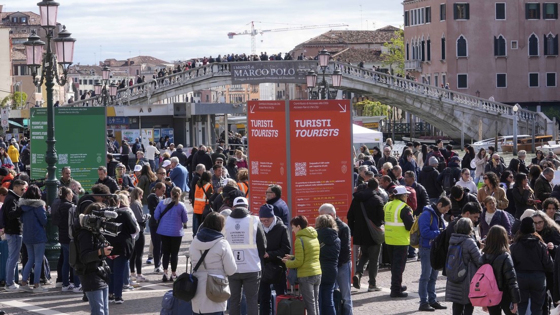 Un país de la UE podría elevar los impuestos turísticos