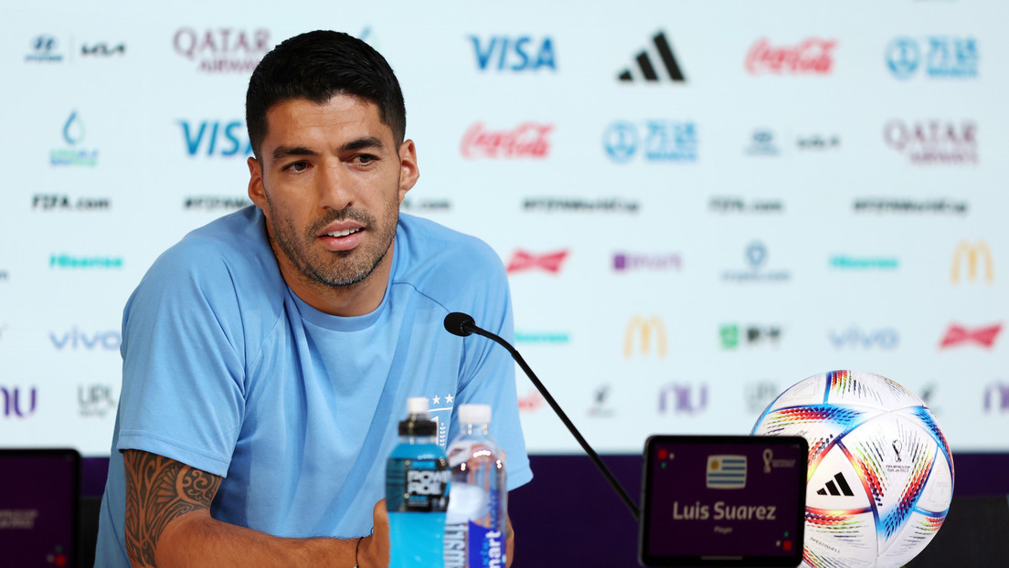 Luis Suárez anuncia su retiro de la selección uruguaya de fútbol