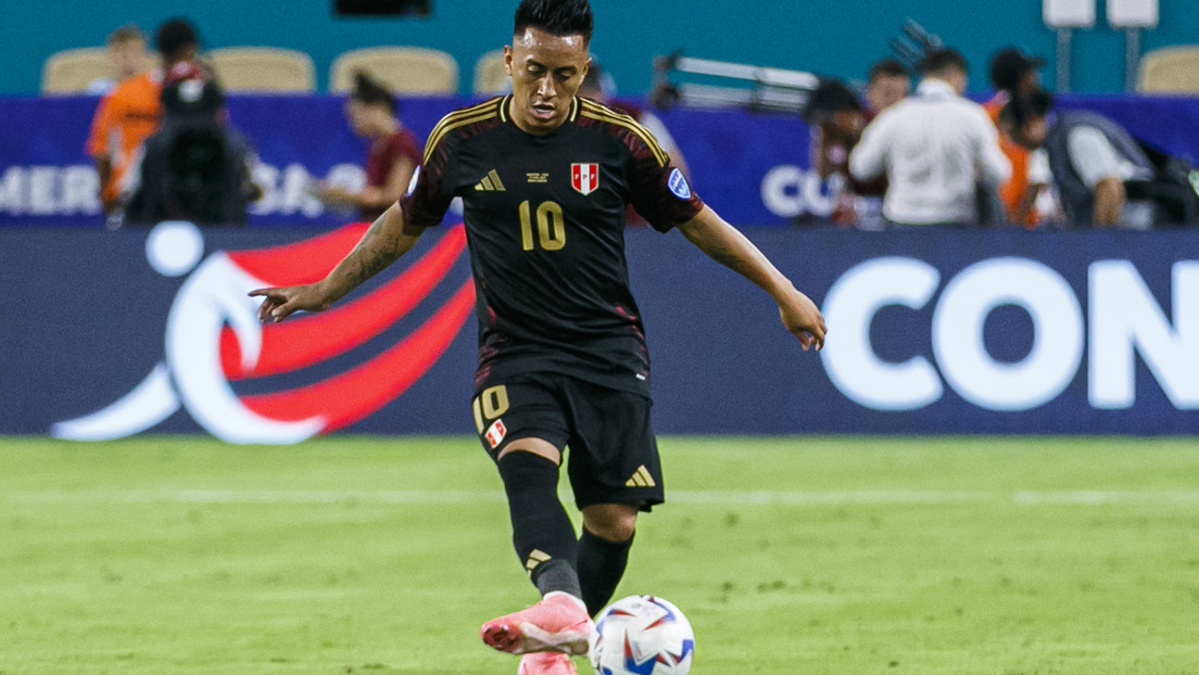 Club peruano reincorpora al futbolista Christian Cueva, denunciado por violencia familiar