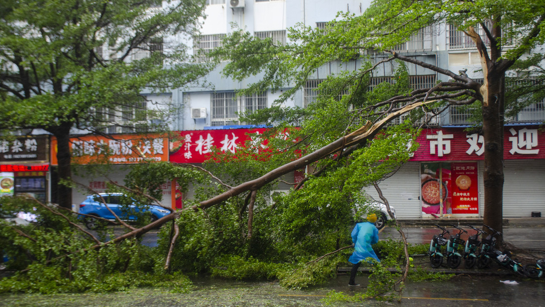 El supertifón devastador Yagi se cobra las primeras víctimas en China