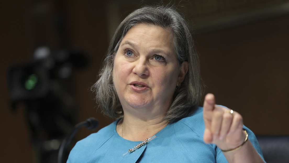 Nuland confirma que Ucrania salió del acuerdo de paz con Rusia tras las consultas con EE.UU. y el Reino Unido