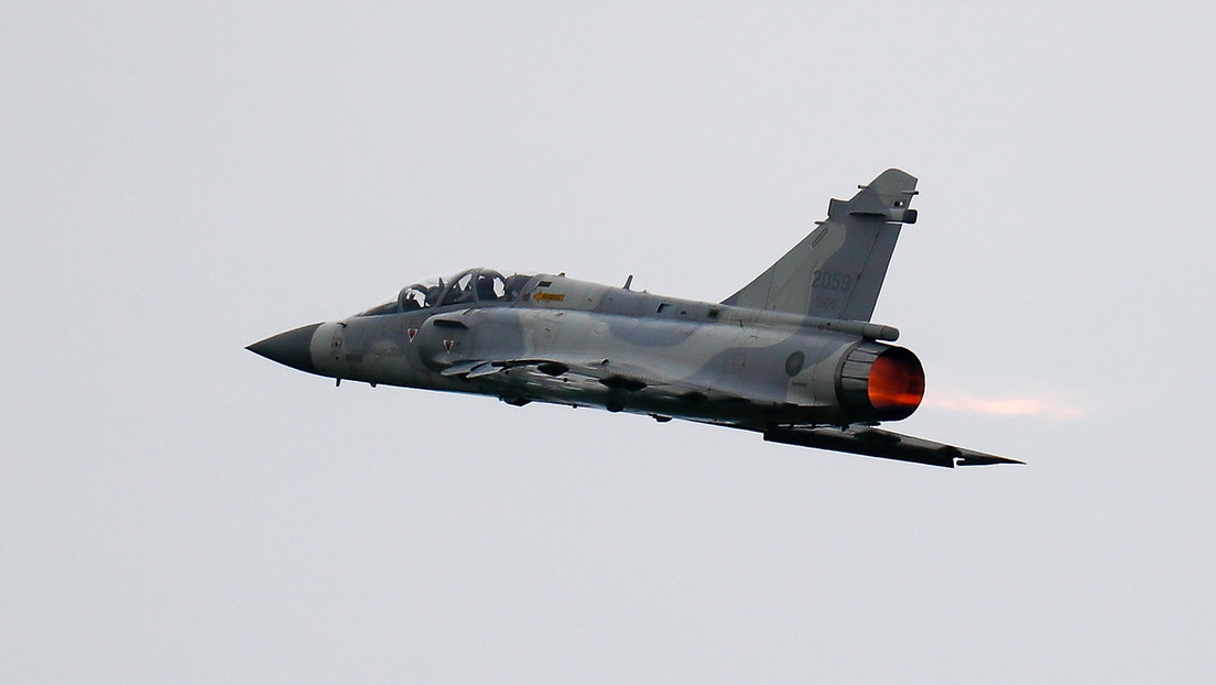 Un avión de combate Mirage 2000 se estrella en Taiwán