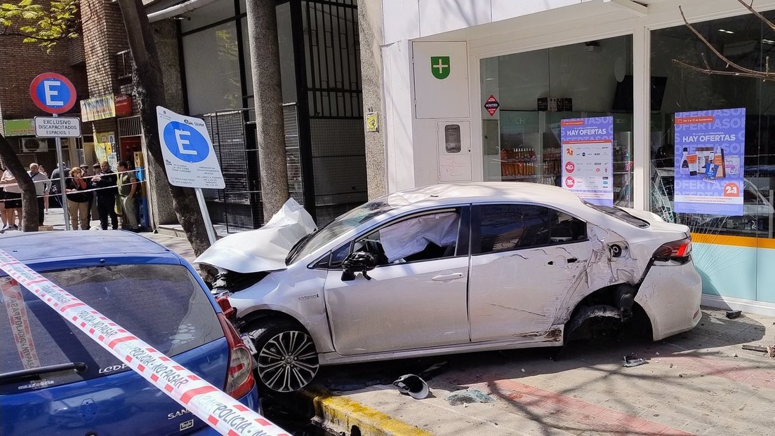 Un hombre perdió el control de su auto y atropelló a más de 30 personas en Argentina