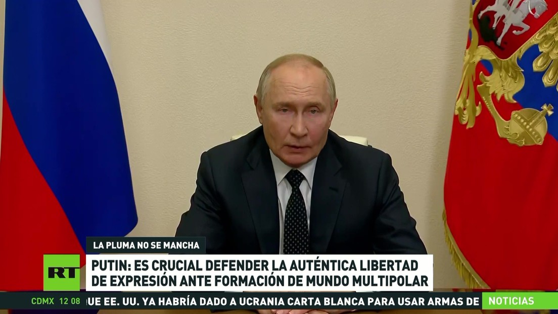 Putin saluda a los asistentes al foro de medios de comunicación de los BRICS