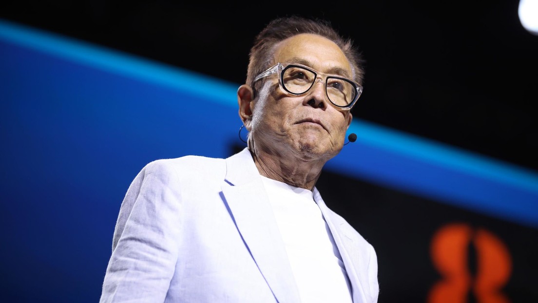 Robert Kiyosaki aconseja en qué activos invertir