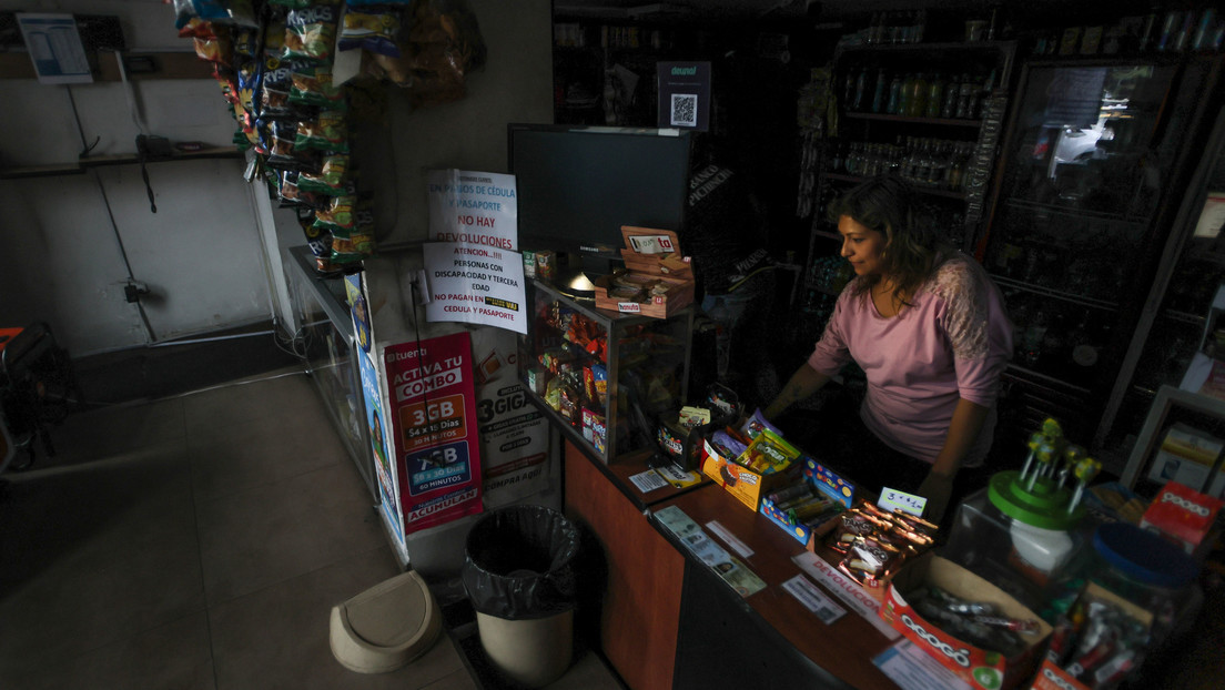 Más apagones en Ecuador: el Gobierno anuncia otros cuatro días de cortes de ocho horas