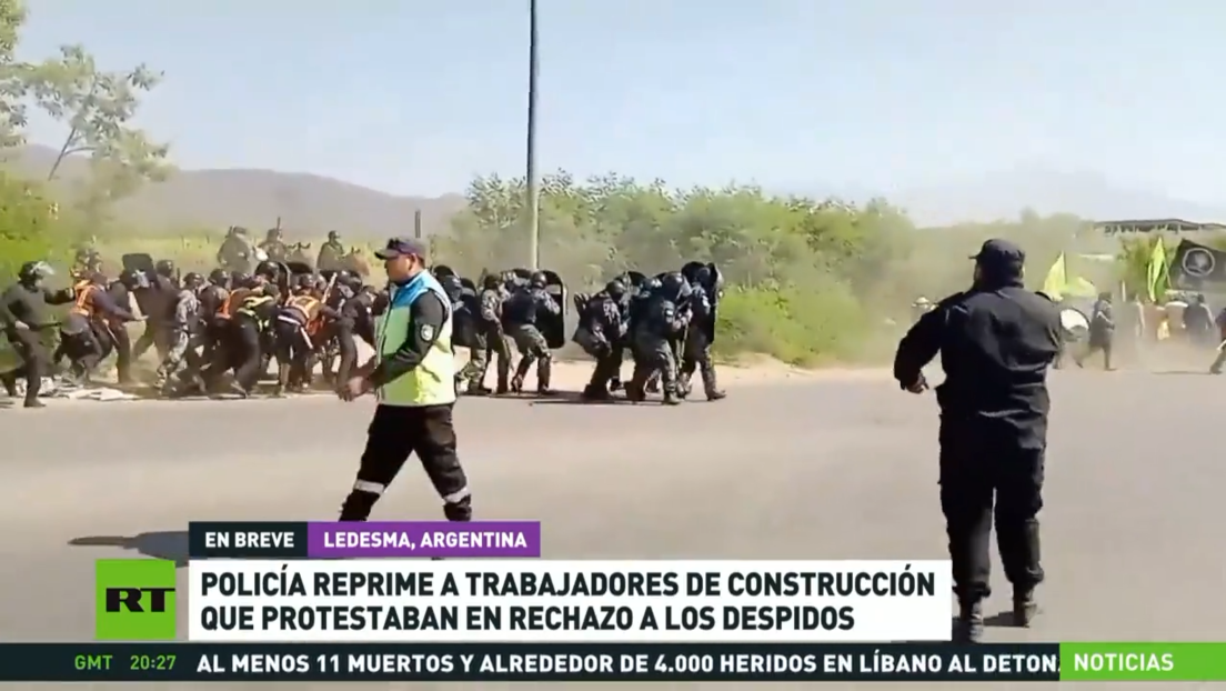 La Policía argentina reprime a trabajadores de la construcción que protestan por los despidos