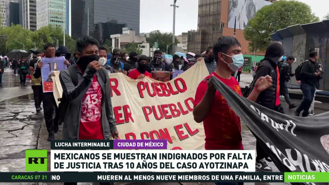 Mexicanos se muestran indignados por falta de justicia tras 10 años del caso Ayotzinapa