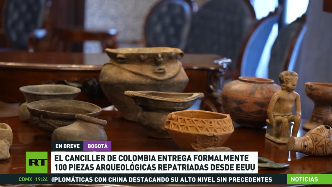 El canciller de Colombia entrega formalmente más de 100 piezas arqueológicas repatriadas desde EE.UU.