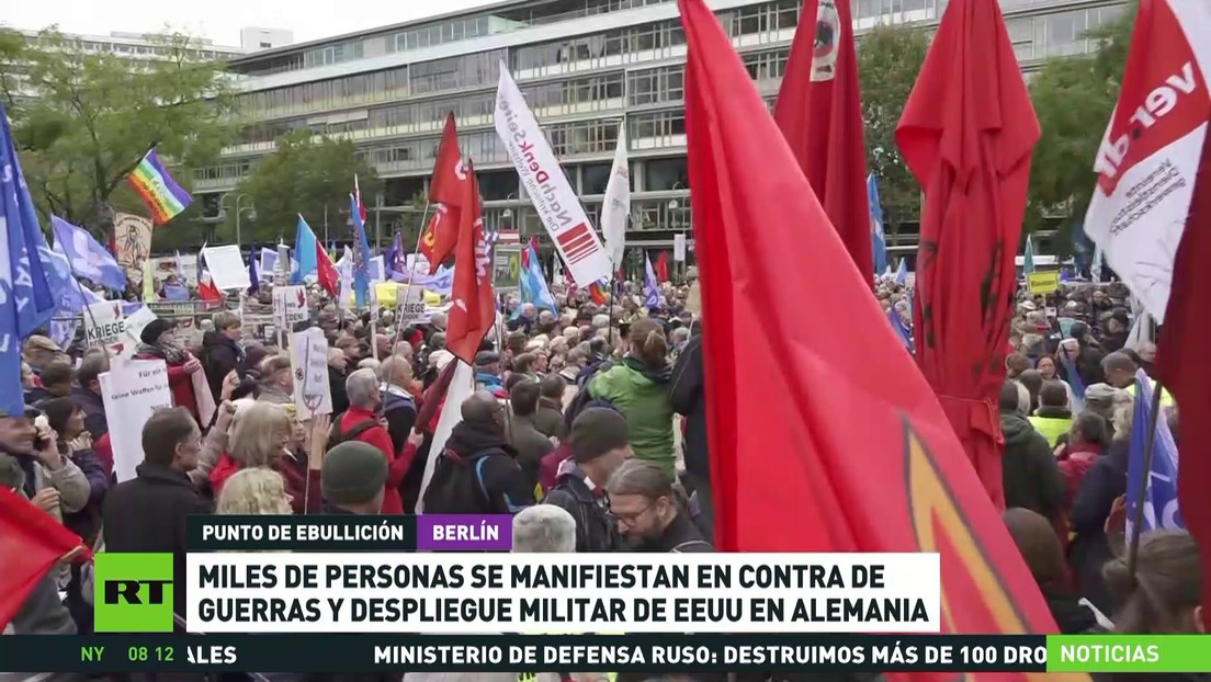 Miles de personas se manifiestan en contra de guerras y despliegue militar de EE.UU. en Alemania