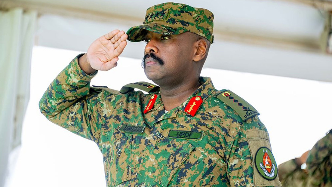 El jefe del Ejército de Uganda lanza un ultimátum al embajador de EE.UU.