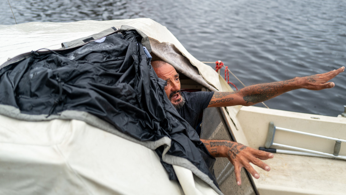 "Aprendimos eso con Noé": hombre desafía el huracán Milton en su velero y sale ileso (VIDEOS)