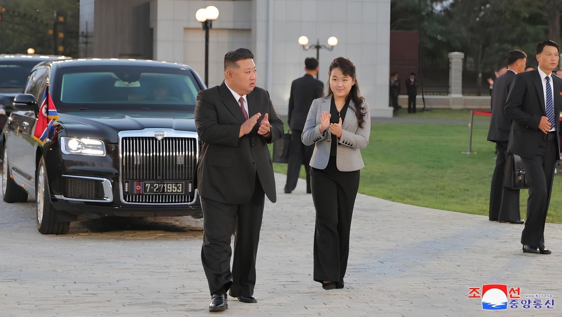 Kim Jong-un llega en una limusina rusa Aurus a las celebraciones del Partido del Trabajo de Corea