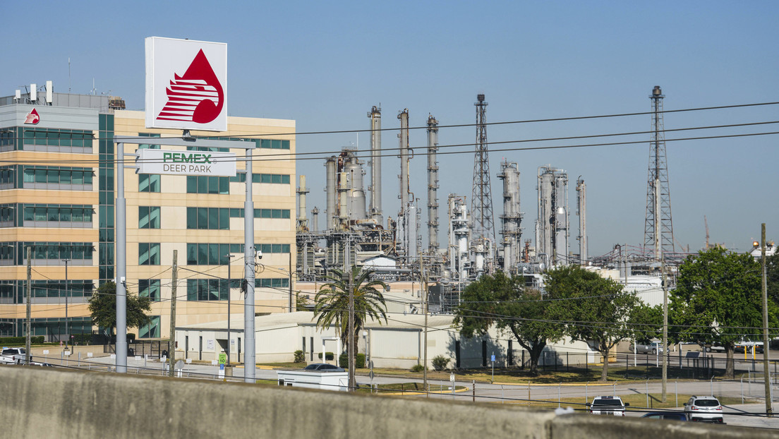 Tres trabajadores demandan a Pemex tras sufrir lesiones por fuga de mortal gas