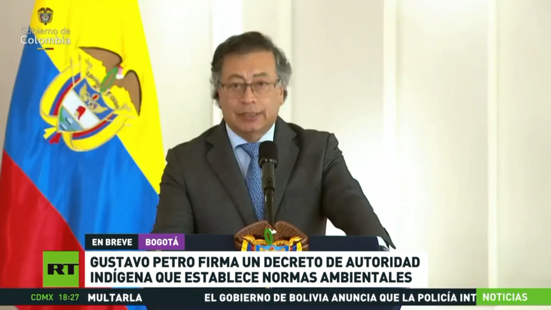 Gustavo Petro firma un decreto de autoridad indígena que establece normas ambientales