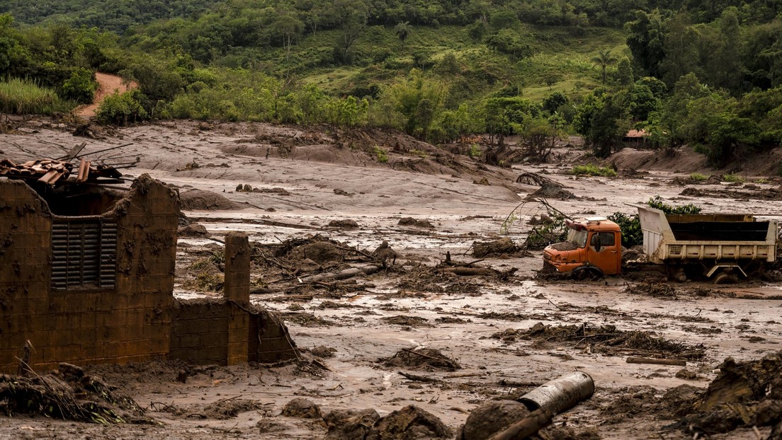 Brasil acuerda con mineras una indemnización de 23.000 millones de dólares por tragedia ecológica