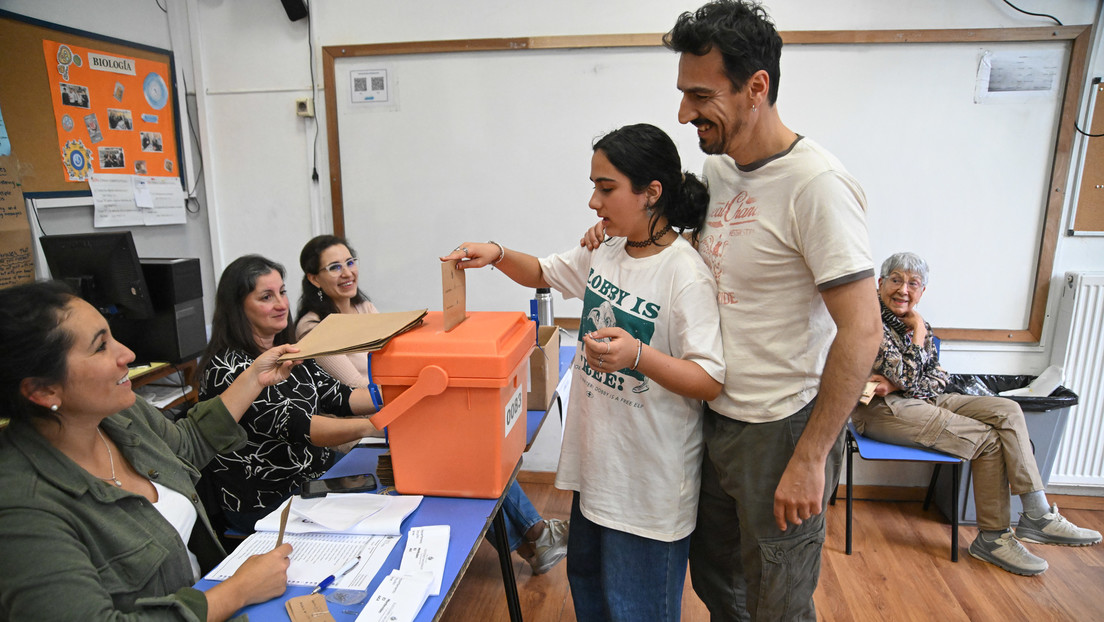 Revelan primeras proyecciones de las elecciones en Uruguay