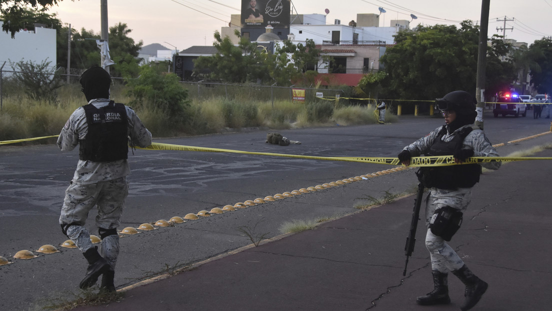 Atentados y ciudades sitiadas: El 'estallido' de violencia que recibe a Sheinbaum en México