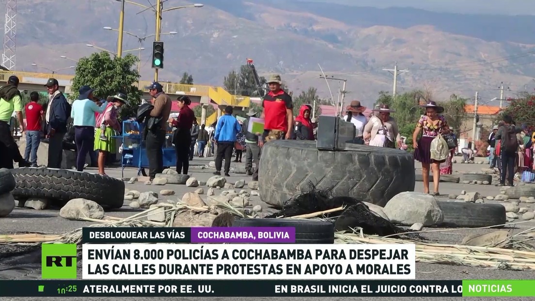 Envían 8.000 policías a Cochabamba para despejar las calles durante protestas en apoyo a Morales