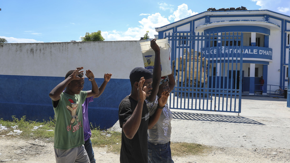 Niños de Haití son víctimas del aumento de la violencia entre las pandillas y la Policía