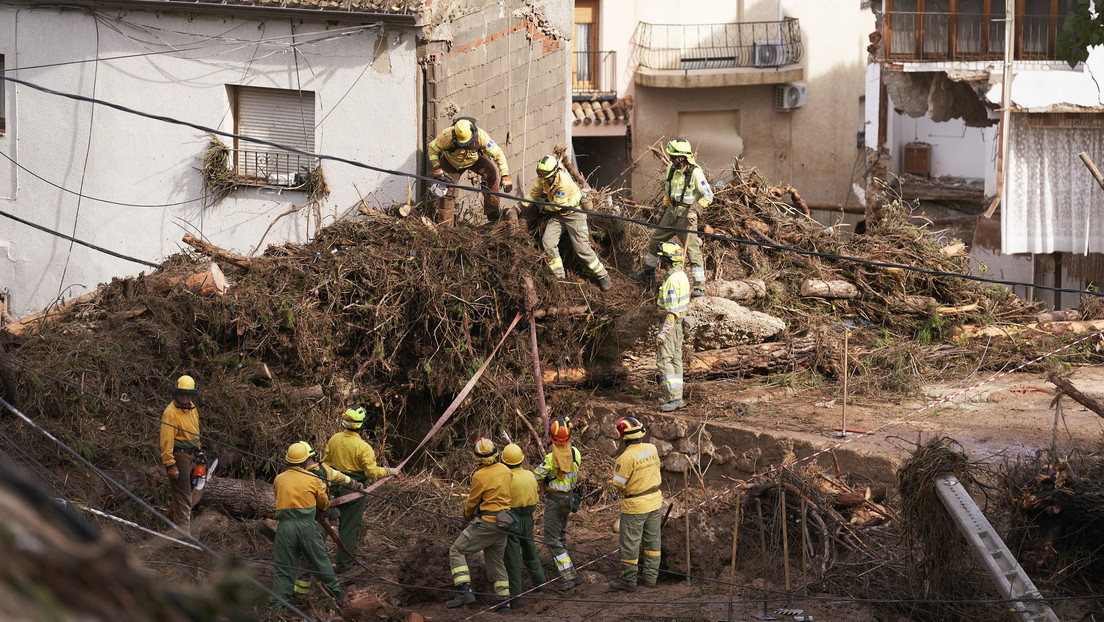 Continúa la alerta por inundaciones al norte de Valencia