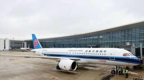 China busca romper el duopolio de Boeing y Airbus con su gran avión de pasajeros