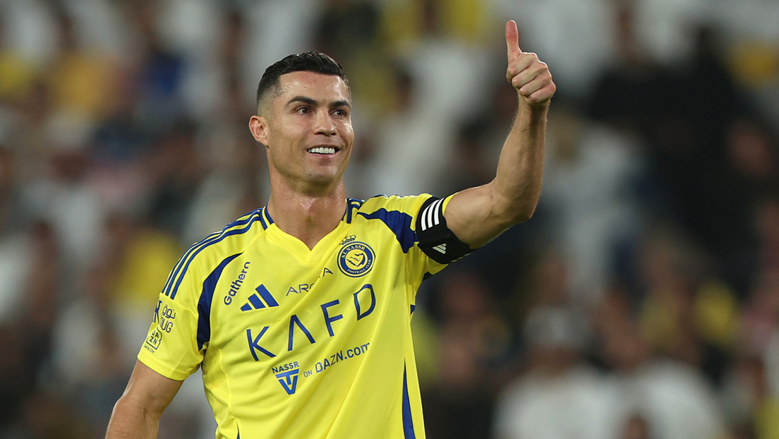 VIDEO: La reacción de Cristiano Ronaldo cuando los hinchas corean el nombre de Messi