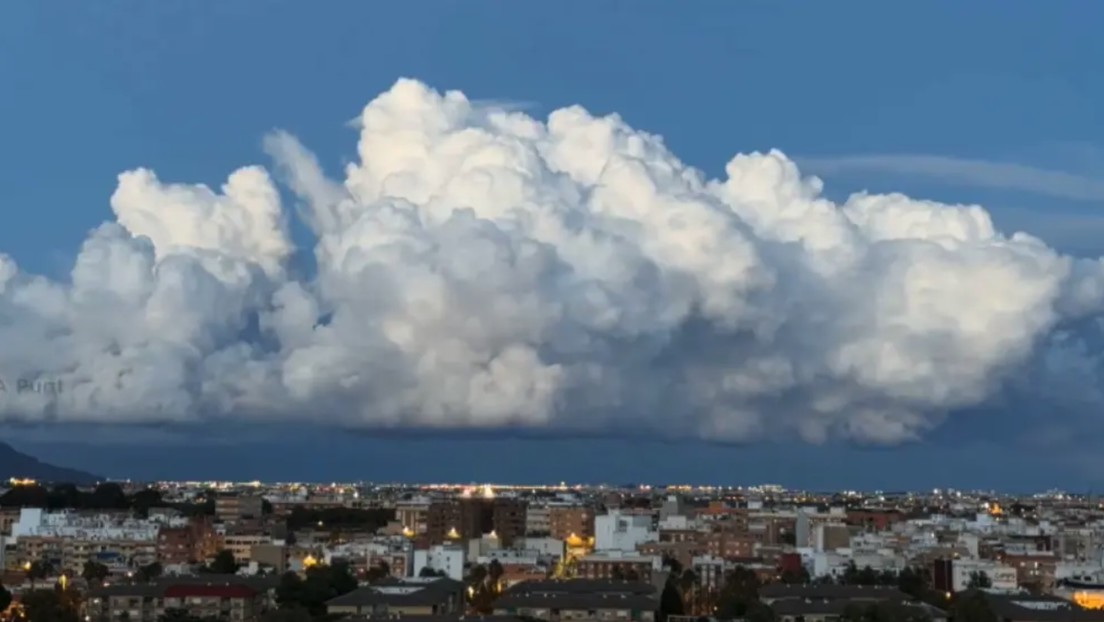 This is how the clouds that caused the devastating DANA in Valencia formed (VIDEO)