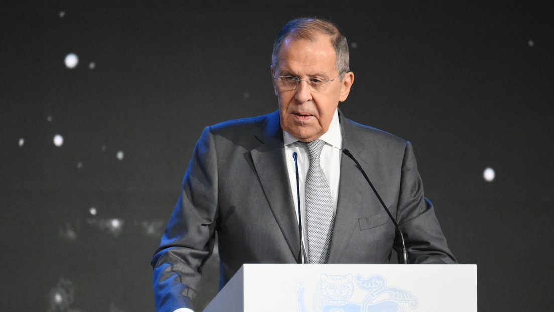 Lavrov: "Occidente corta la rama sobre la que está sentado"