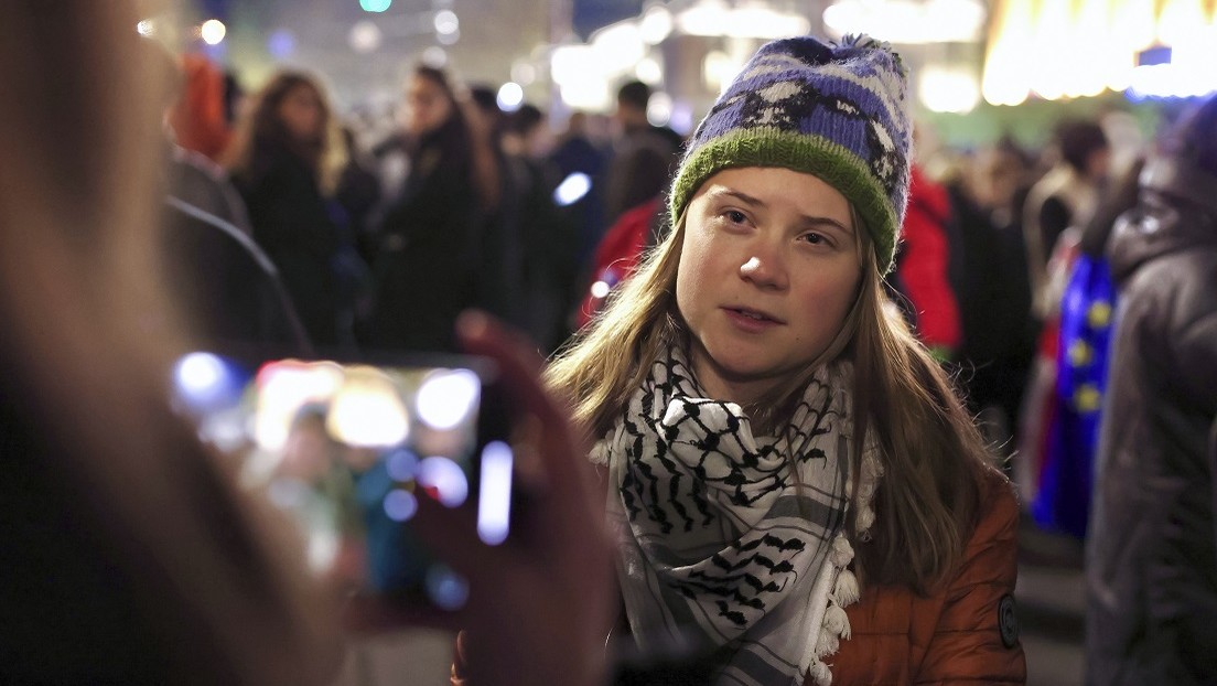 Greta Thunberg acude a una protesta de la oposición georgiana en Tbilisi