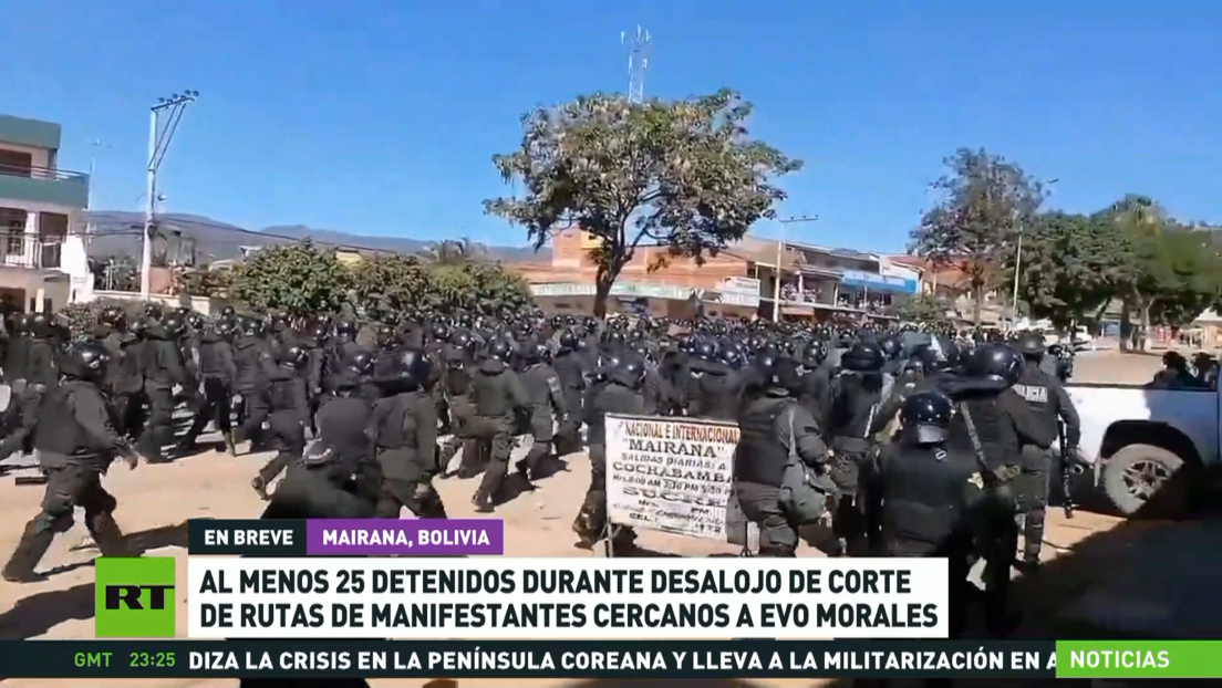 Al menos 25 detenidos durante desalojo de corte de rutas de manifestantes cercanos a Evo Morales