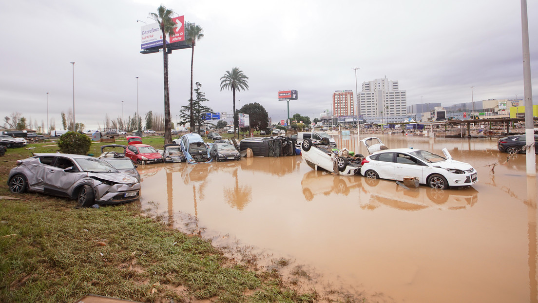 Ausencias, excusas y reparto de culpas: la otra tragedia de las inundaciones en Valencia