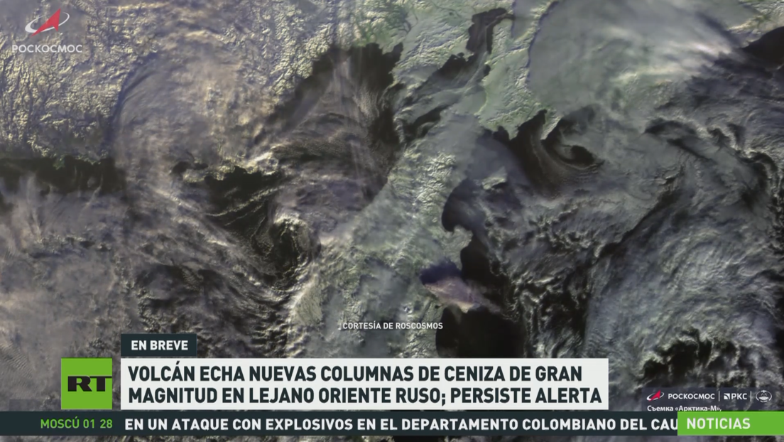 Volcán echa nuevas columnas de ceniza de gran magnitud en Lejano Oriente ruso