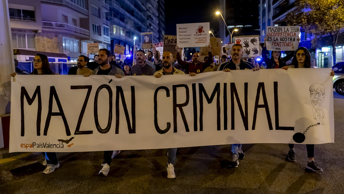 Manifestación en Valencia tras la crisis provocada por la DANA