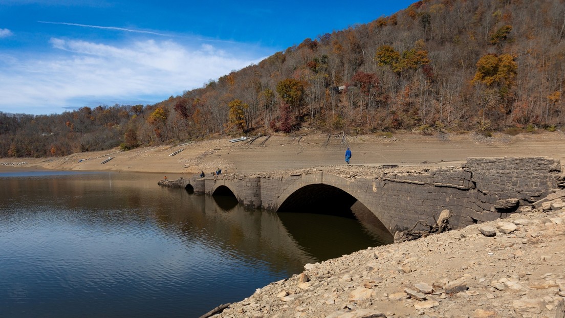 Puente de 200 años que emergió de un lago durante una sequía está en riesgo de colapso