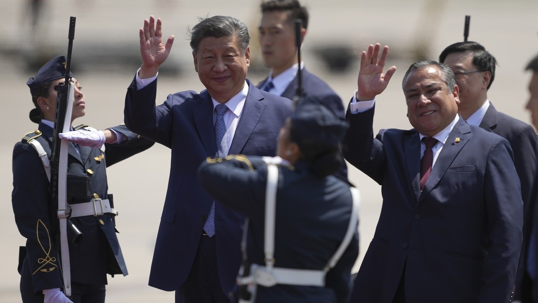 Xi Jinping llega a Perú para inaugurar megapuerto y sumarse a la cumbre de la APEC