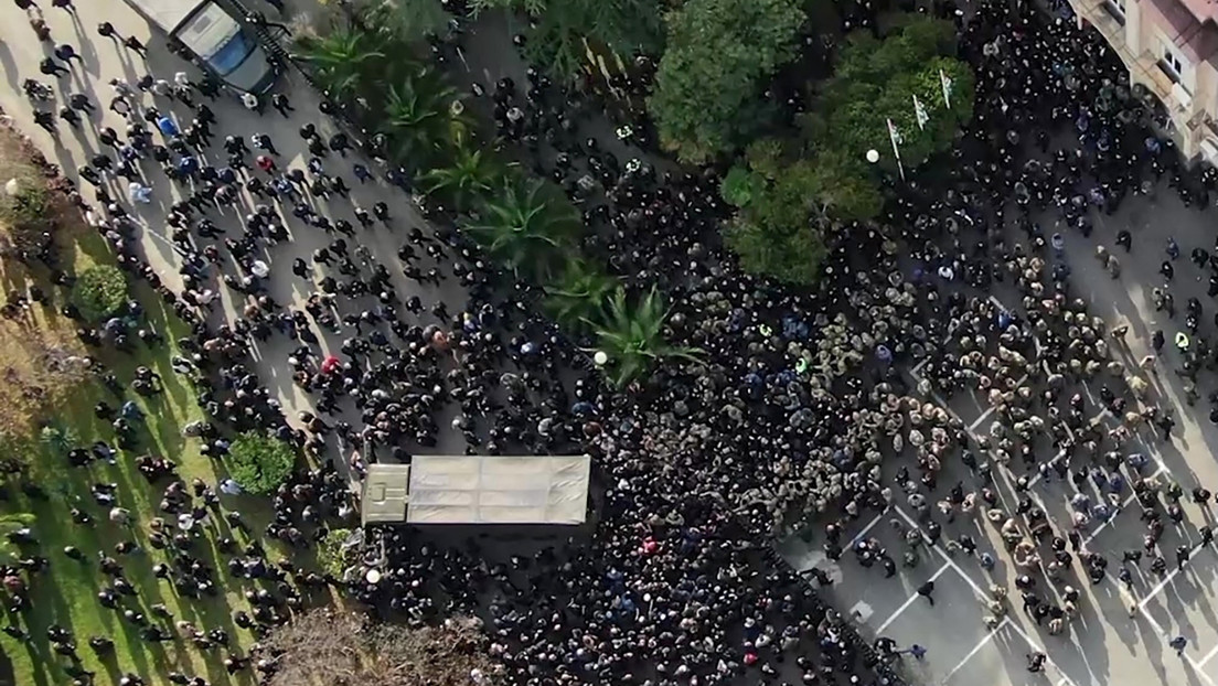 VIDEO: Protestas cerca del Parlamento y choques con la Policía en Abjasia