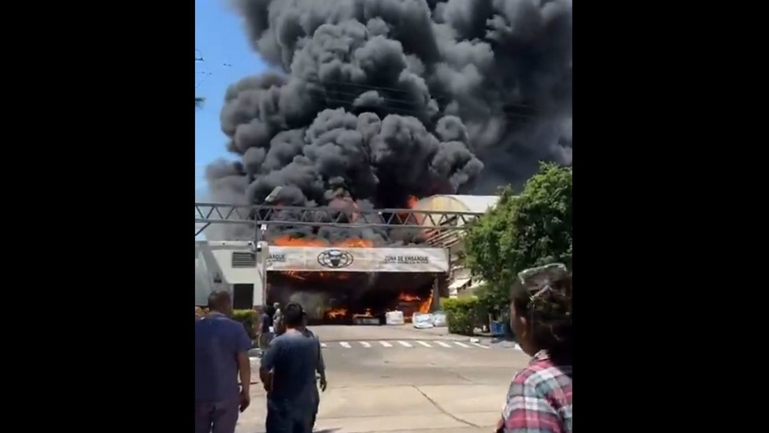 VIDEO: Incendio masivo acaba con más de 30.000 piezas de cuero en Argentina