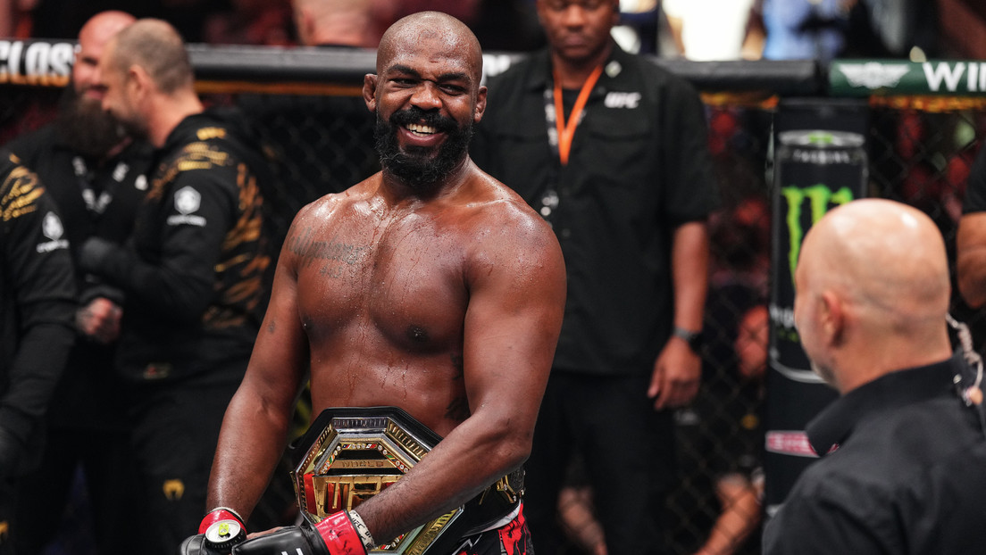 "El Elon Musk del octágono": Dana White elogia a Jon Jones tras aniquilar a leyenda de la UFC