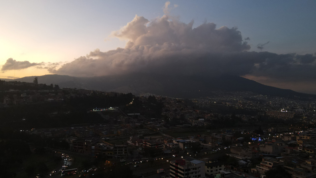 Ecuador reduce la cantidad de horas de los apagones tras acuerdo energético con Colombia