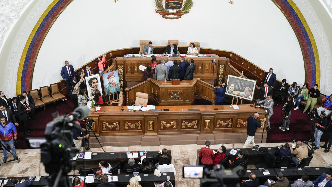 Parlamento venezolano crea comisión para legislar sobre los límites de las redes sociales