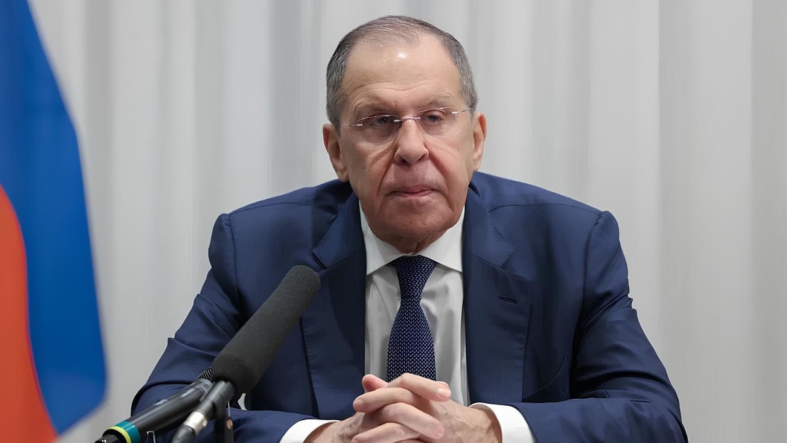 Periodista de Sky News se cuela en la rueda de prensa de Lavrov y así resuelven su destino