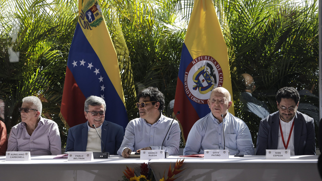 Colombia anuncia la fecha para "nueva etapa" de diálogos con el ELN