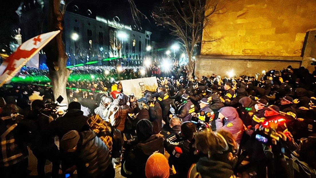 VIDEO: Otra jornada de protestas en Georgia