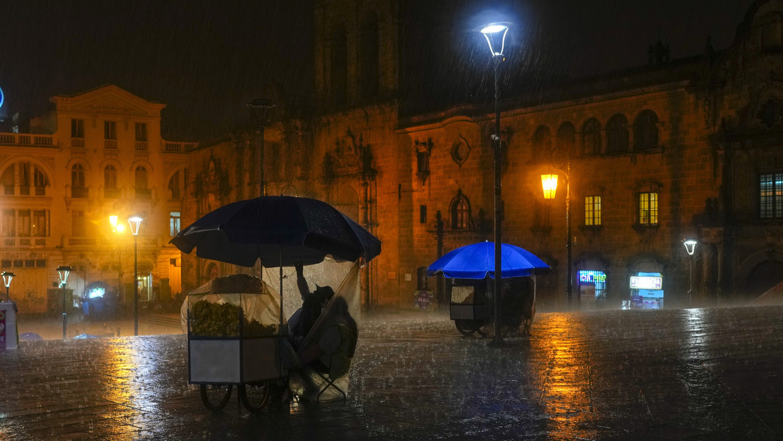 Bolivia emite alerta naranja por lluvias y posibles desbordes de ríos